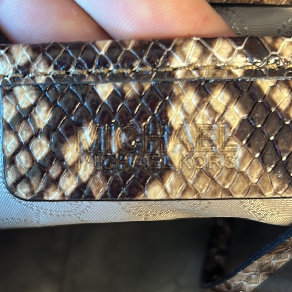 Michael Kors Smythe Khaki Small Dome Snakeskin Embossed Leather Satchel - Picture 11 of 12